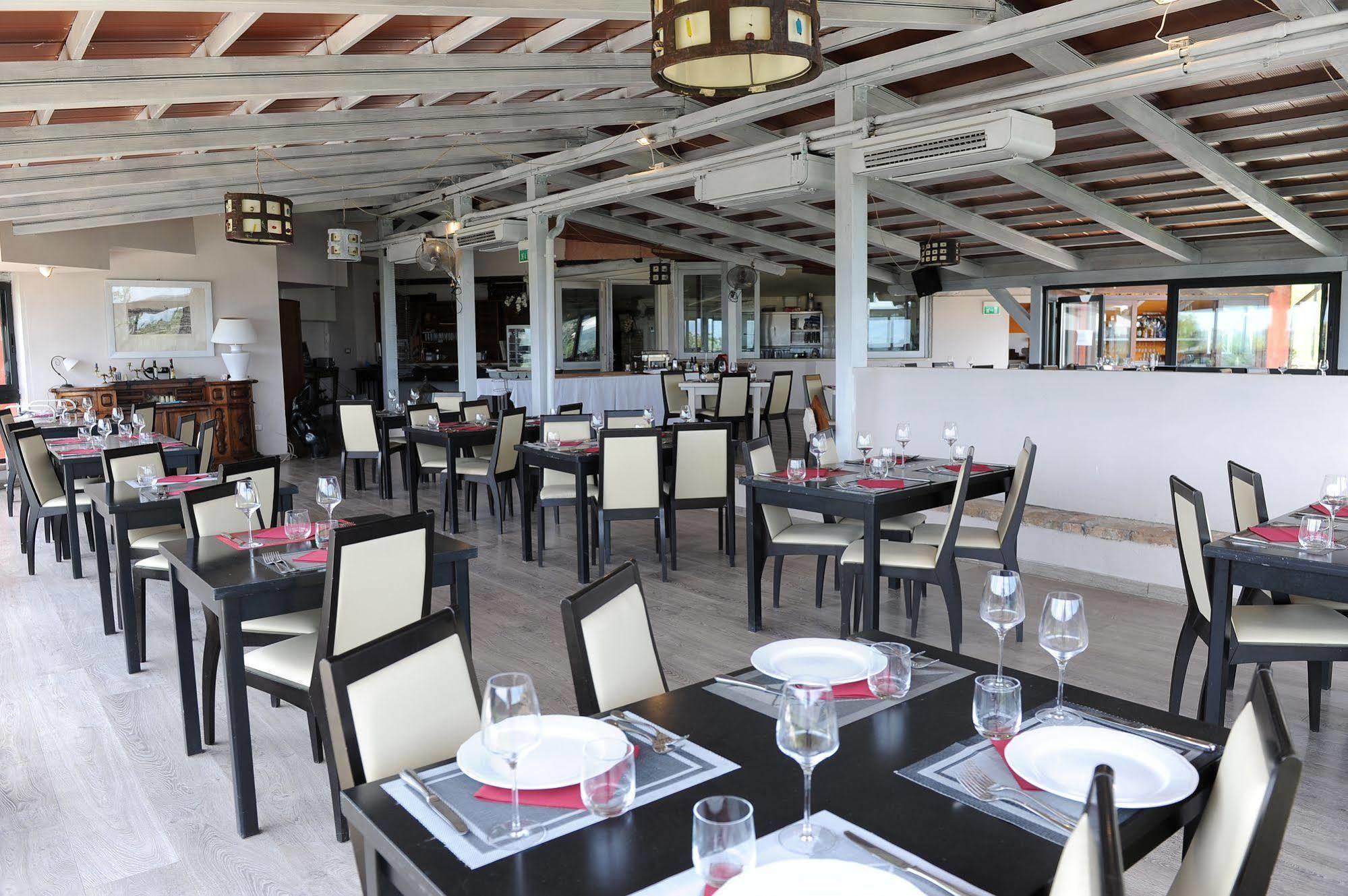 Il Poggio Dei Pettirossi Hotel Беваня Екстериор снимка